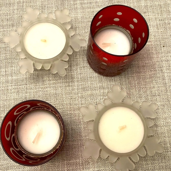 NWOT candles - 2 snowflake and 2 red votives w/ sparkle tealights - Picture 6 of 7